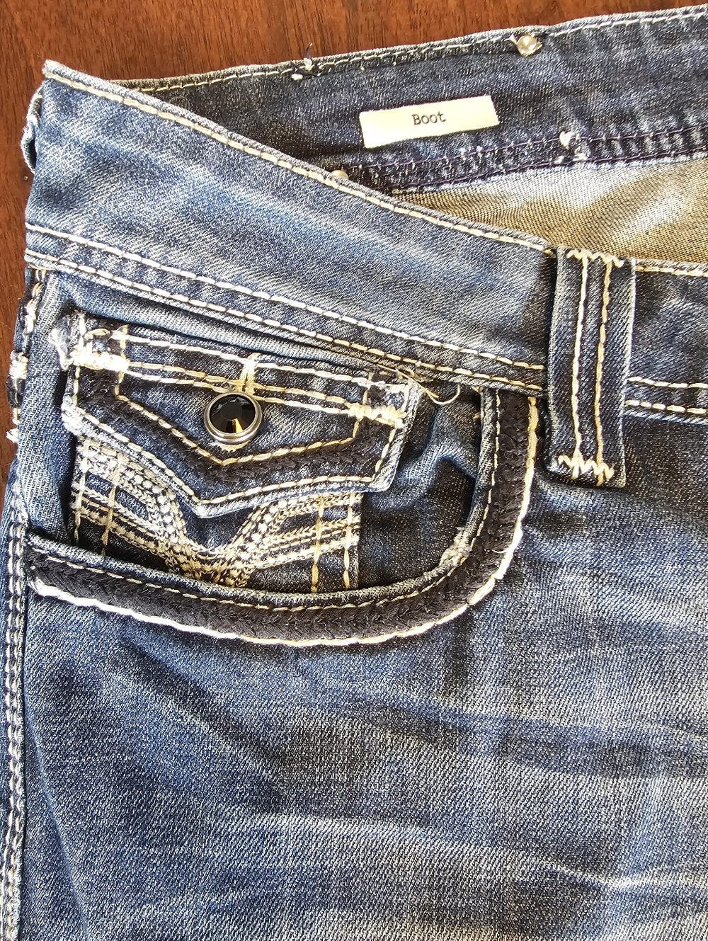 Vigoss Boot Cut Flare Jeans With Black Studded Gems Size 18 - Picture 7 of 9